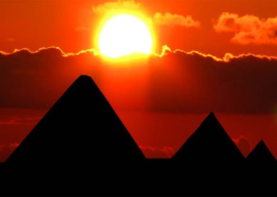 صور من الاهرامات مع غروب الشمس الجميل -عالم الصور